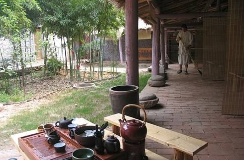 炎夏饮茶与静夜读书